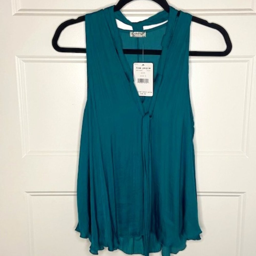 *NWT* FP Intimately sleeveless top size S